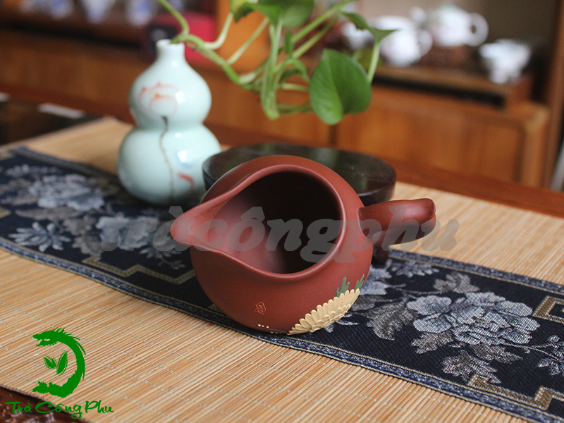 tống chuyên trà tử sa